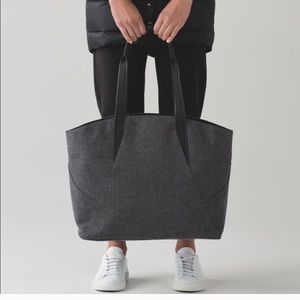 Lululemon Large All Day Tote Bag & Pouch